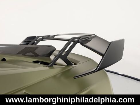 Used 2023 Lamborghini Huracan STO RWD image 48