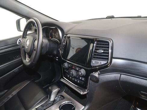 Used 2019 Jeep Grand Cherokee Limited image 43