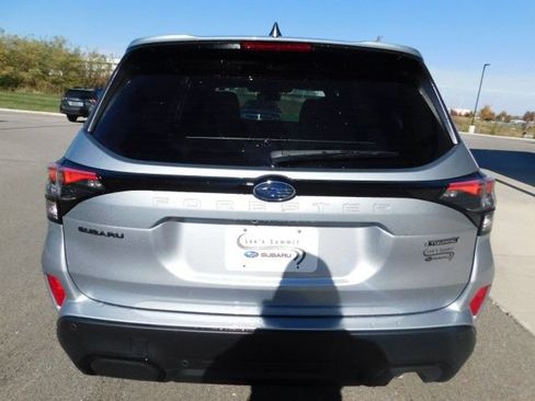 Used 2026 Subaru Forester Touring AWD/4WD image 3
