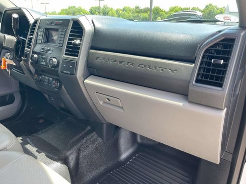 Used 2020 Ford F250 XL RWD image 35