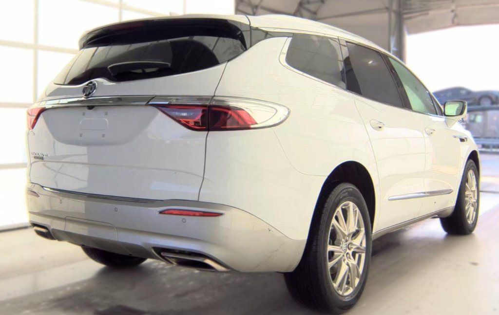 Used 2023 Buick Enclave Essence w/ Experience Buick Package AWD/4WD image 3