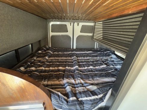 Used 2014 Mercedes-Benz Sprinter 2500 image 29