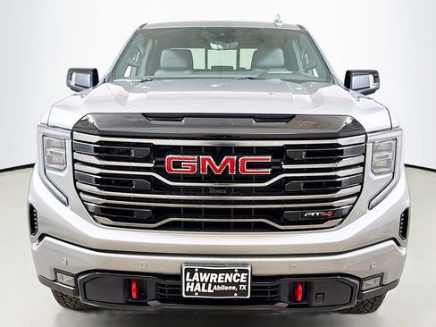 Used 2025 GMC Sierra 1500 AT4 w/ Technology Package image 2