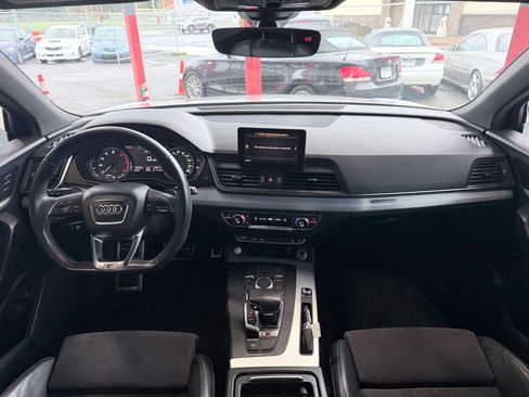 Used 2019 Audi SQ5 Premium w/ Convenience Package image 9