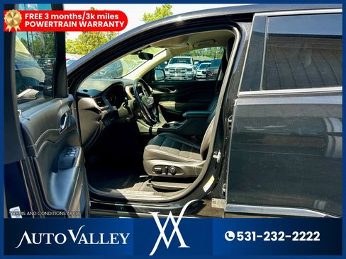 Used 2020 GMC Acadia Denali w/ Technology Package AWD/4WD image 13