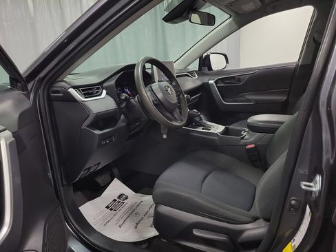 Used 2023 Toyota RAV4 LE AWD/4WD image 12