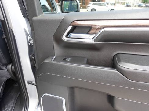 Used 2023 Chevrolet Silverado 1500 LT AWD/4WD image 28