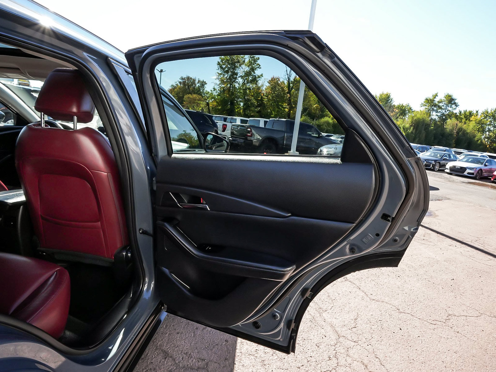 Used 2024 MAZDA CX-30 AWD 2.5 S w/ Preferred Package image 14