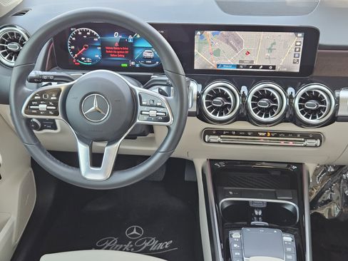 Certified 2023 Mercedes-Benz EQB 350 4MATIC SUV image 27