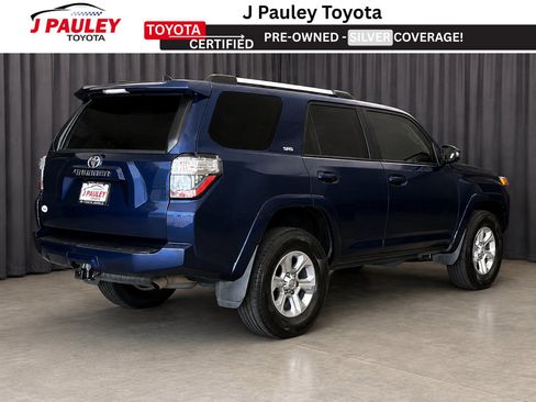 Certified 2020 Toyota 4Runner SR5 AWD/4WD image 3