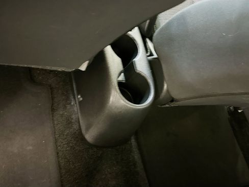 Used 2018 Nissan Versa SV FWD image 26
