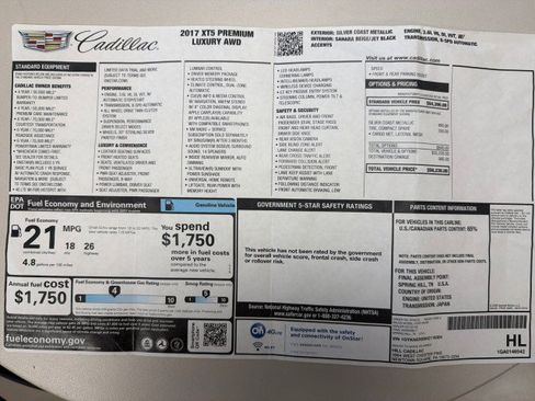 Used 2017 Cadillac XT5 Premium Luxury AWD/4WD image 2