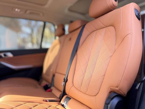 Used 2024 BMW X7 xDrive40i image 20