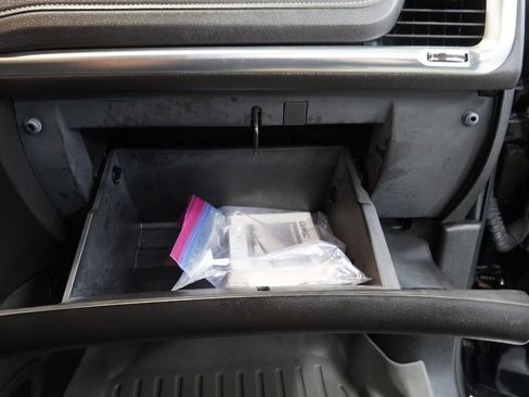 Used 2013 GMC Acadia SLE image 40