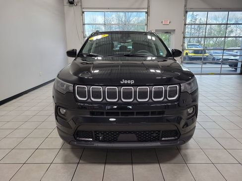Certified 2022 Jeep Compass Latitude w/ Sun and Sound Group AWD/4WD image 6
