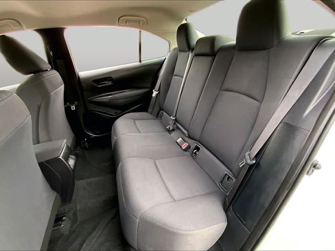 Used 2025 Toyota Corolla LE FWD image 20