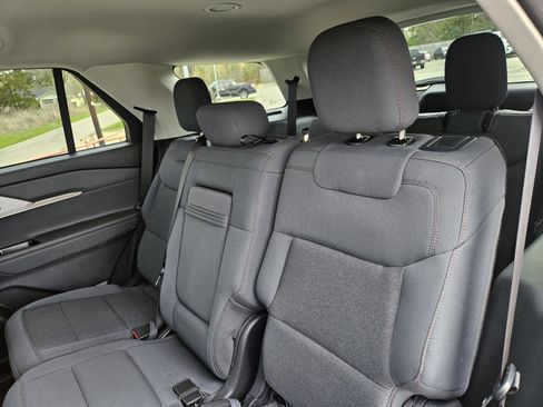 Used 2025 Ford Explorer Active image 30