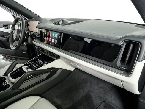 New 2026 Porsche Cayenne AWD image 26