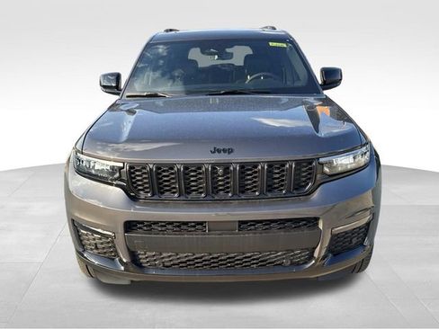 New 2025 Jeep Grand Cherokee L Limited w/ Luxury Tech Group II image 2