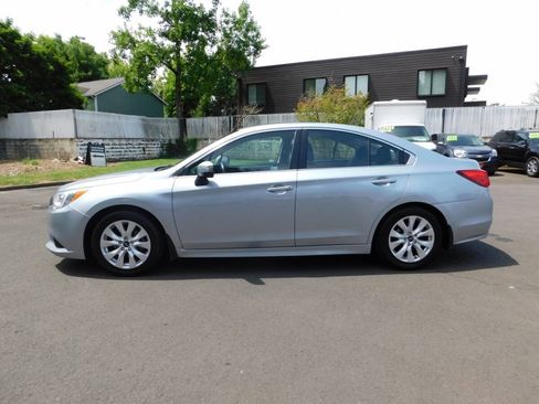 Used 2015 Subaru Legacy 2.5i Premium AWD/4WD image 22
