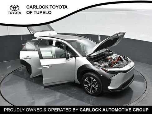 Used 2025 Toyota bZ4X FWD image 62
