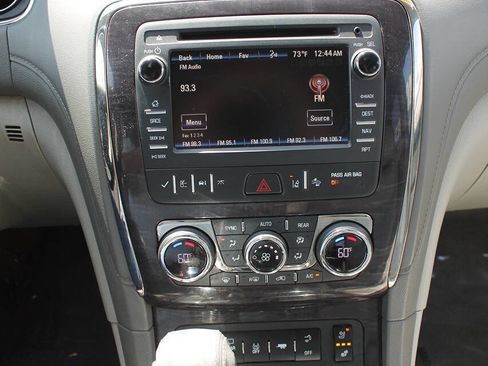 Used 2017 Buick Enclave Premium w/ Experience Buick Package AWD/4WD image 33