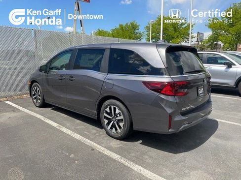 Used 2026 Honda Odyssey EX-L image 1