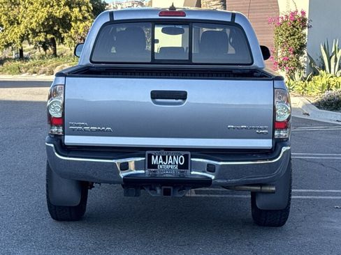 Used 2014 Toyota Tacoma PreRunner w/ TRD Off-Road Package image 6