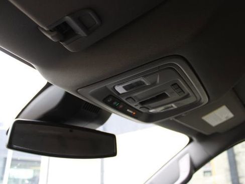 Used 2025 GMC Sierra 1500 SLT image 27