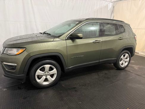 Certified 2021 Jeep Compass Latitude image 2