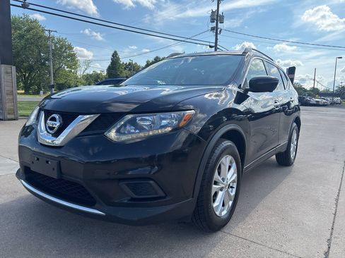 Used 2016 Nissan Rogue SV w/ SV Premium Package AWD/4WD image 1