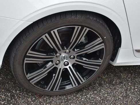 New 2024 Volvo S90 B6 Plus image 15