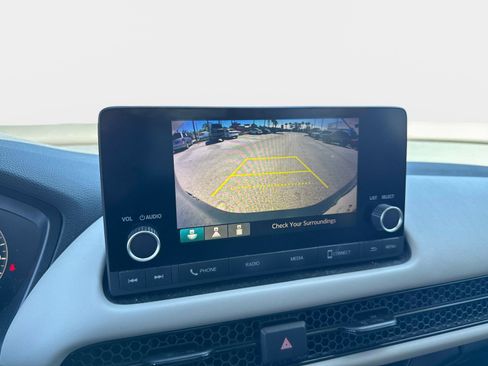 Used 2024 Honda HR-V LX image 23