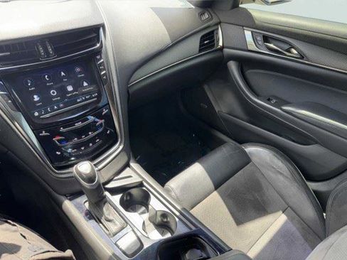 Used 2019 Cadillac CTS V w/ Carbon Fiber Package RWD image 32