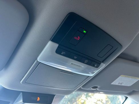 Used 2023 Nissan Rogue SV image 53