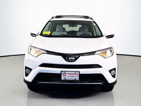 Used 2017 Toyota RAV4 XLE w/ Carpet Mat Package AWD/4WD image 11