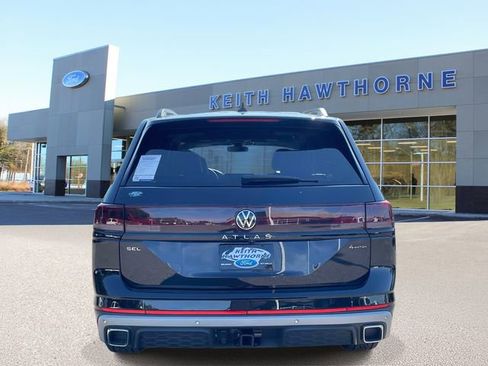 Used 2024 Volkswagen Atlas Peak Edition SEL AWD/4WD image 5