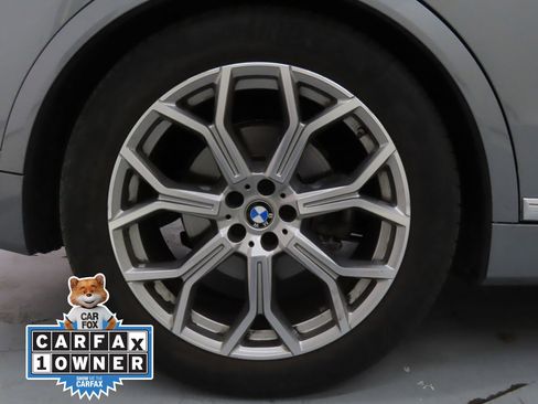 Used 2025 BMW X7 xDrive40i image 29