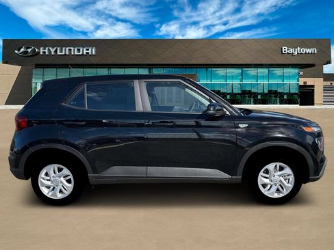 New 2026 Hyundai Venue SE FWD image 9