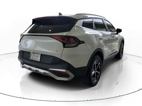 Used 2023 Kia Sportage EX AWD/4WD image 6