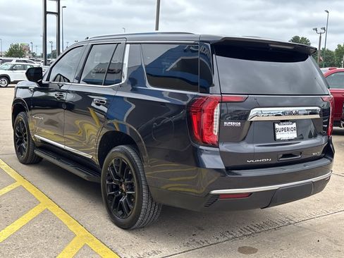 Used 2023 GMC Yukon SLT AWD/4WD image 9
