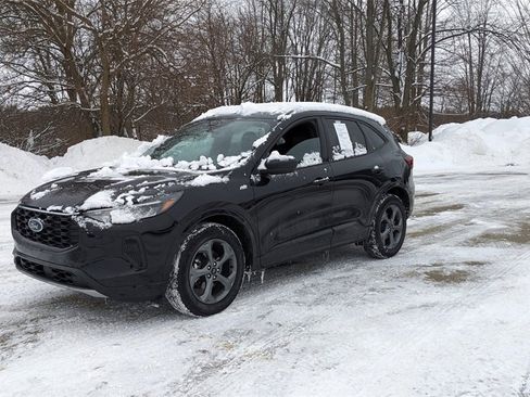 Certified 2023 Ford Escape ST-Line w/ Tech Pack #1 image 7