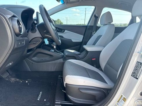 Used 2022 Hyundai Kona SE FWD image 6