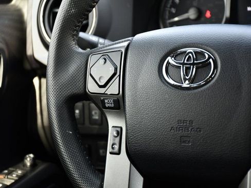 Used 2023 Toyota Tacoma TRD Off-Road w/ Advanced Technology Package image 21