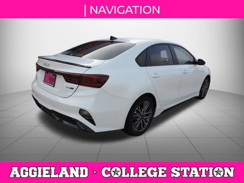 Used 2022 Kia Forte GT-Line w/ GT-Line Premium Package FWD image 4