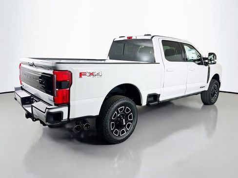 New 2026 Ford F250 Platinum w/ FX4 Off-Road Package image 15