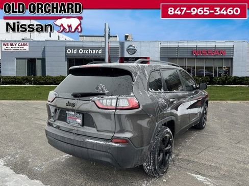 Used 2021 Jeep Cherokee Altitude image 4