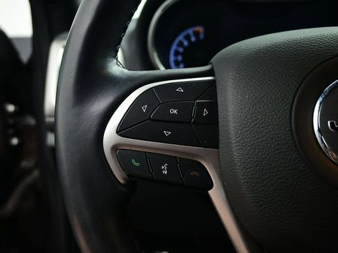 Used 2021 Jeep Grand Cherokee Laredo X AWD/4WD image 48