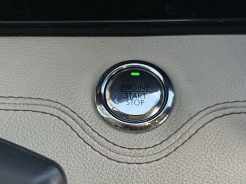 Used 2020 Lincoln Navigator Reserve w/ Luxury Package AWD/4WD image 22