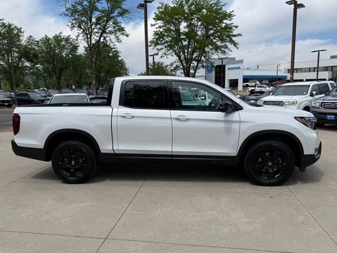 Certified 2026 Honda Ridgeline Black Edition image 3